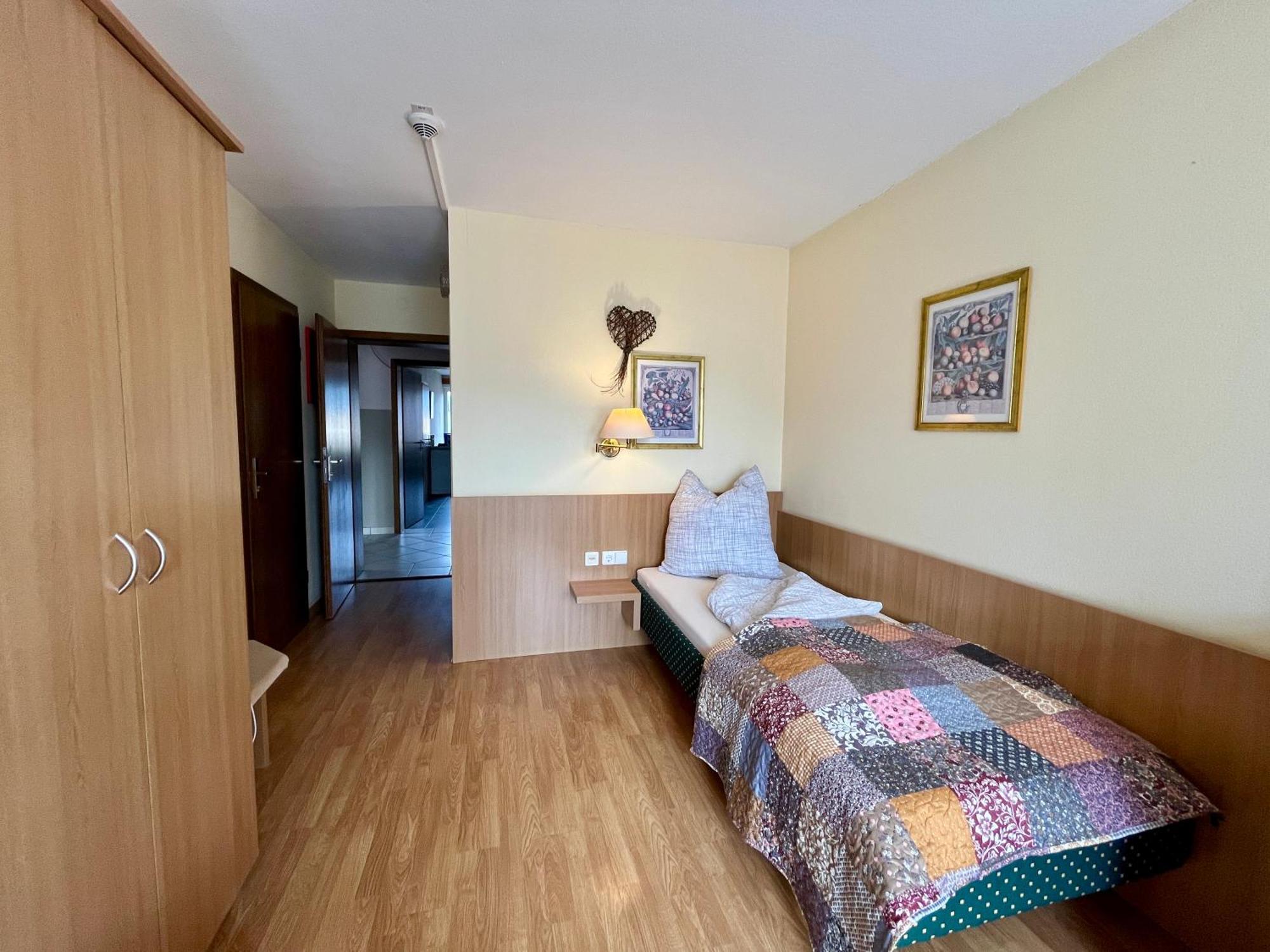 Goldener Hahn B&B Baiersbronn - Ferienwohnungen Mit Hotel Service Nahe Gartenschau Tal X Room photo