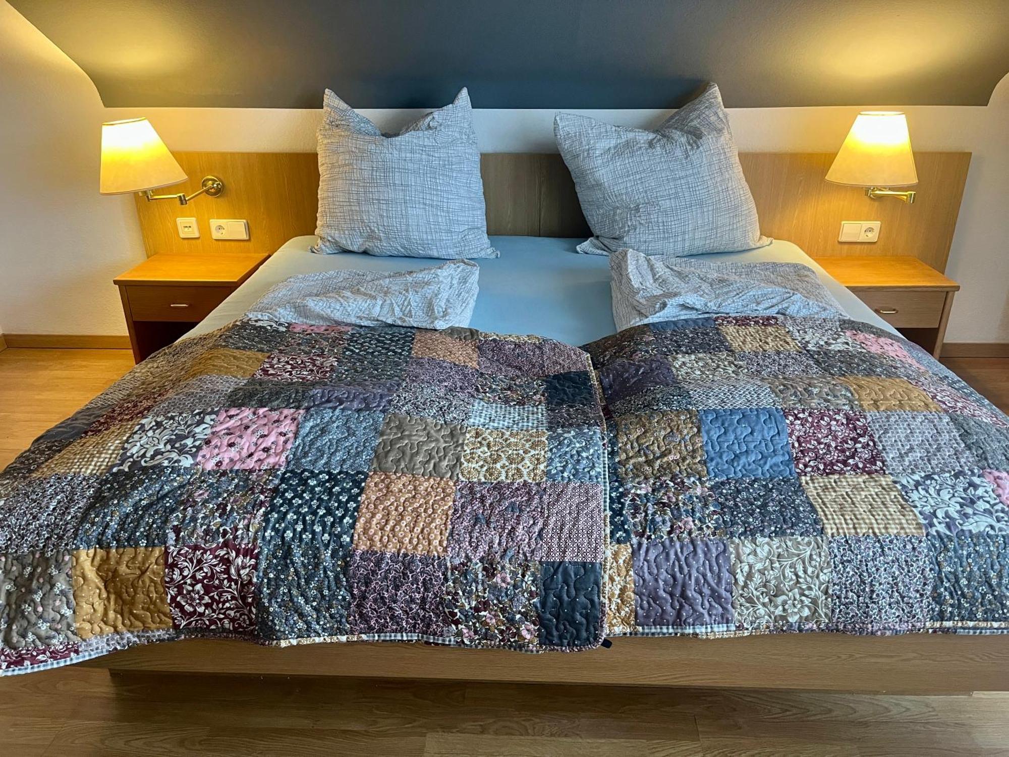 Goldener Hahn B&B Baiersbronn - Ferienwohnungen Mit Hotel Service Nahe Gartenschau Tal X Room photo
