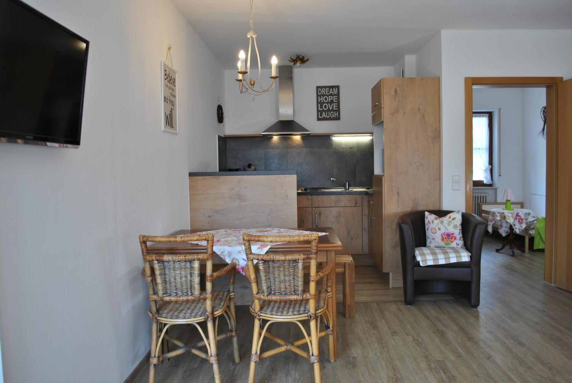 Goldener Hahn B&B Baiersbronn - Ferienwohnungen Mit Hotel Service Nahe Gartenschau Tal X Room photo